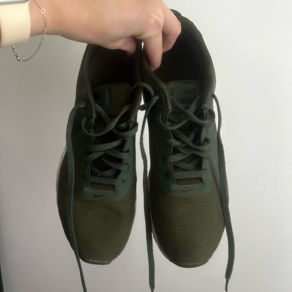 Nike Air Max Thea Army Green 9.5 - Picture 3 of 3